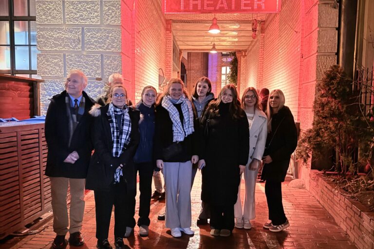 Besuch im Kriminaltheater